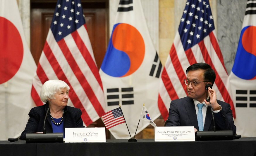 U.S. Treasury Secretary Janet Yellen and Korean Finance Minister Choi Sang-mok.jpg