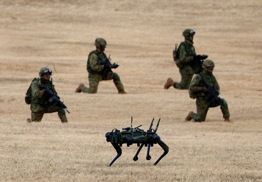 일본 고스트 로보틱스 군용 로봇 EPA 연합뉴스.jpg