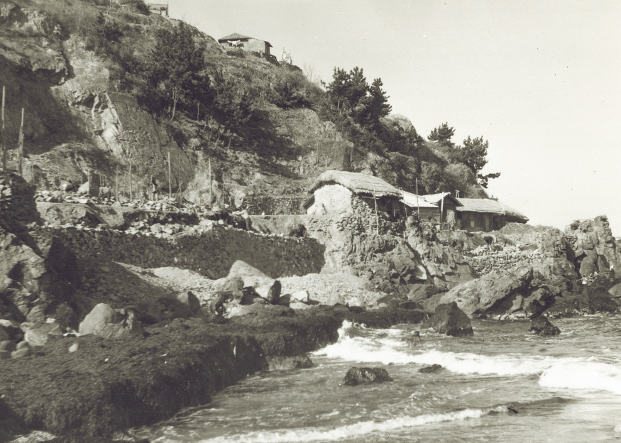 한묵호 입구 1970년대.jpg